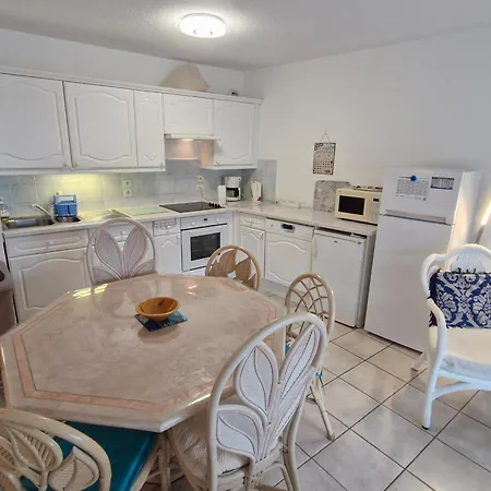 5 Pieces Climatise Avec Terrasse Et Parking A