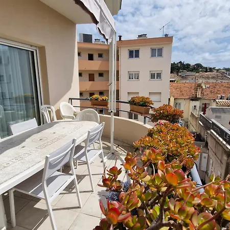 5 Pieces Climatise Avec Terrasse Et Parking A