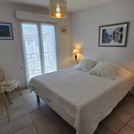 5 Pieces Climatise Avec Terrasse Et Parking A * Sainte-Maxime